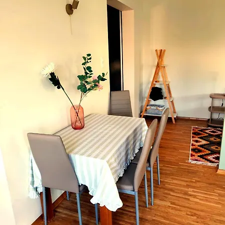 Apartamento Sweet - Cozy With Balcony, Near Silesian Park, Vat